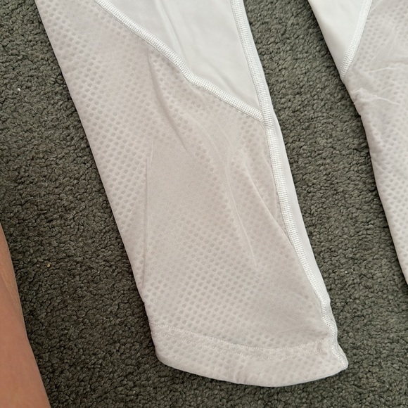 White lululemon leggings - Picture 5 of 6